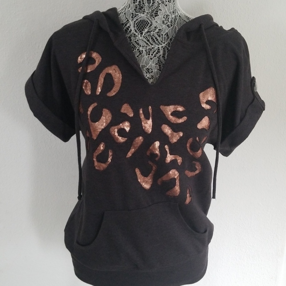 Miss Chievous shortsleeve hoodie-Medium
